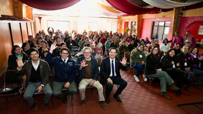 Participantes del programa Emprendamos Semilla del FOSIS durante su jornada de inducción en Chillán.