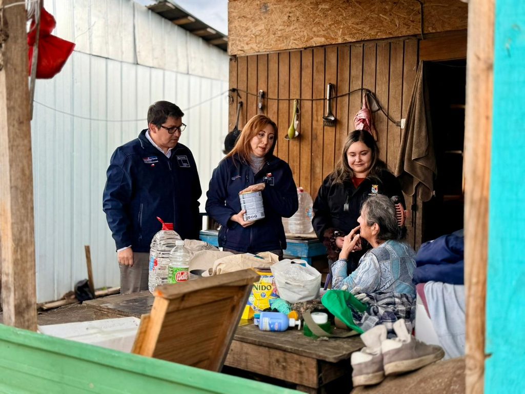 Equipos municipales realizando levantamiento de fichas FIBE en zonas afectadas de Ñuble
