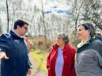 Equipos municipales realizando levantamiento de fichas FIBE en zonas afectadas de Ñuble